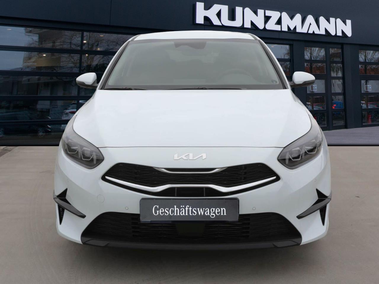 KIA Ceed 1.5T DCT Ultimate Edition Navi Kamera JBL