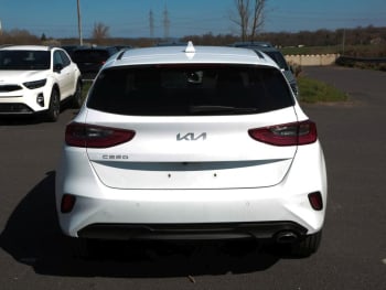 KIA Ceed 1.5T DCT Ultimate Edition Navi Kamera JBL
