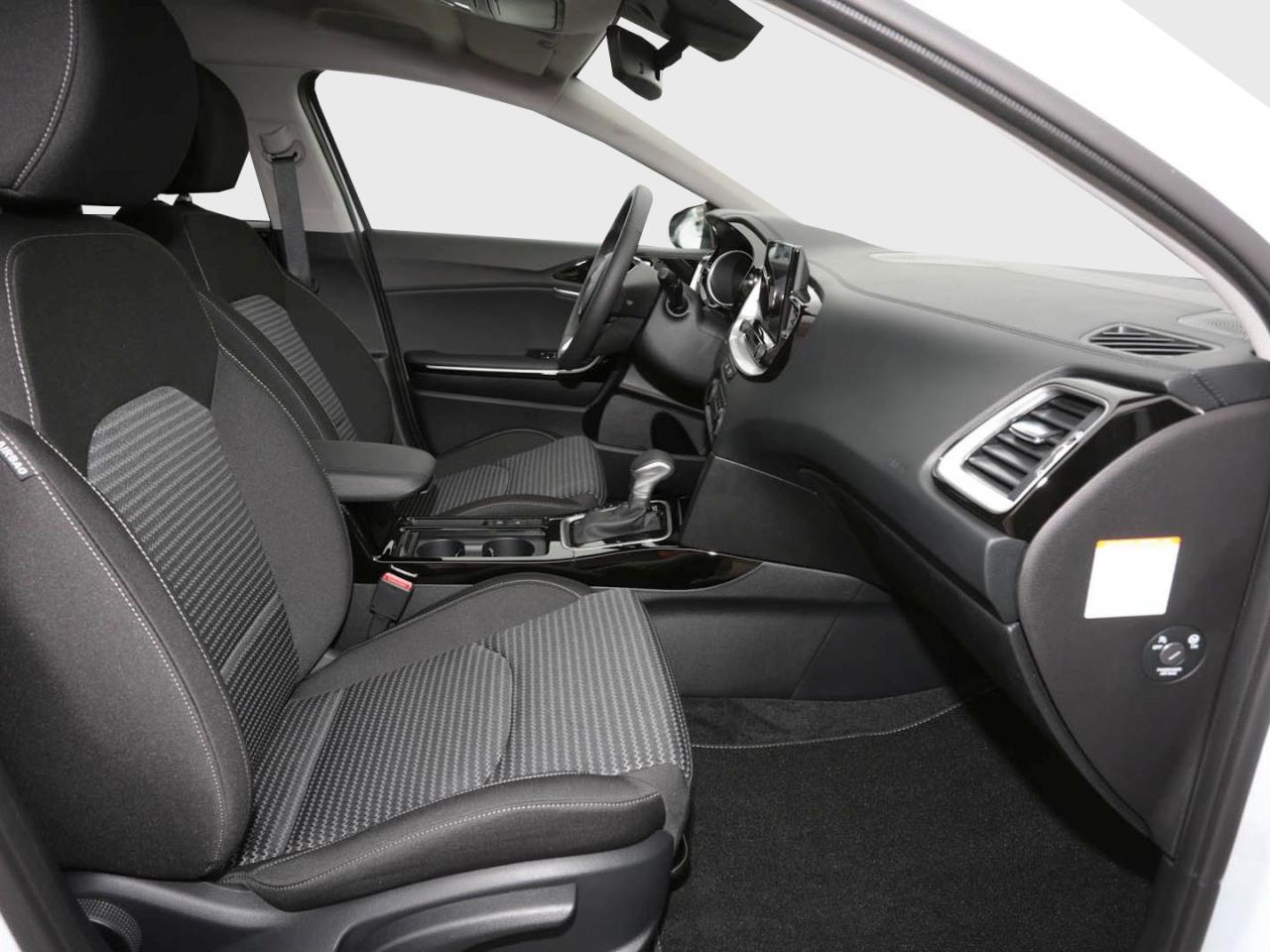 KIA Ceed 1.5T DCT Ultimate Edition Navi Kamera JBL