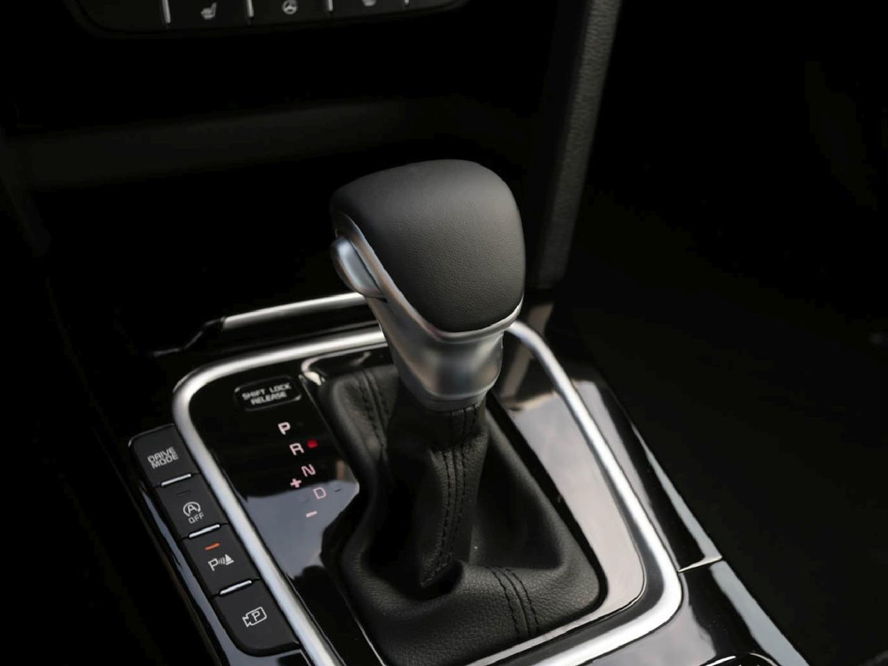 KIA Ceed 1.5T DCT Ultimate Edition Navi Kamera ACC