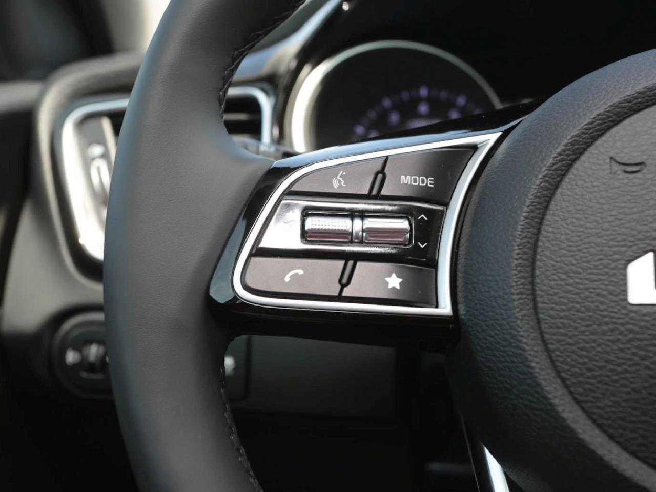 KIA Ceed 1.5T DCT Ultimate Edition Navi Kamera ACC