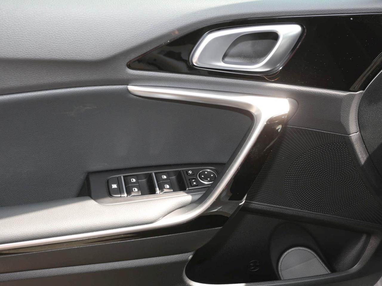 KIA Ceed 1.5T DCT Ultimate Edition Navi Kamera ACC