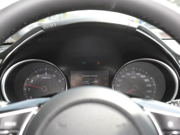 KIA Ceed 1.5T DCT Ultimate Edition Navi Kamera ACC KIA Ceed 1.5T DCT Ultimate Edition Navi Kamera ACC