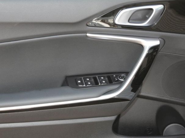 KIA Ceed 1.5T DCT Ultimate Edition Navi Kamera JBL