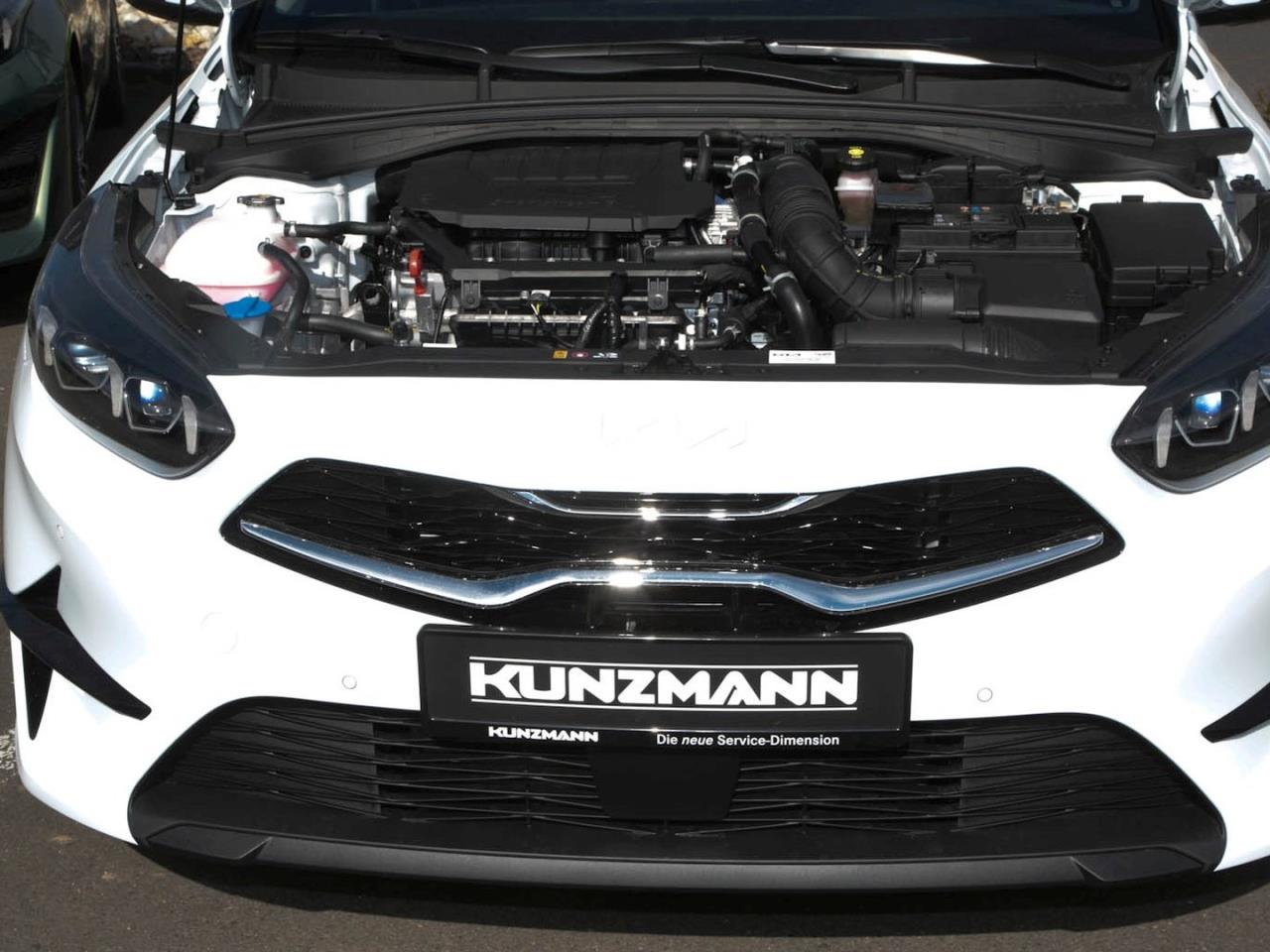 KIA Ceed 1.5T DCT Ultimate Edition Navi Kamera JBL