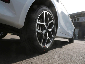 KIA Ceed 1.5T DCT Ultimate Edition Navi Kamera JBL