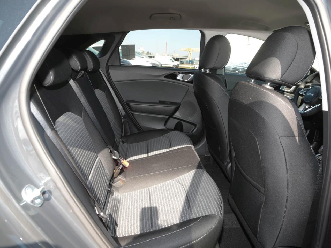 KIA Ceed 1.5T DCT Ultimate Edition Navi Kamera ACC