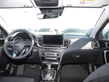 KIA Ceed 1.5T DCT Ultimate Edition Navi Kamera ACC