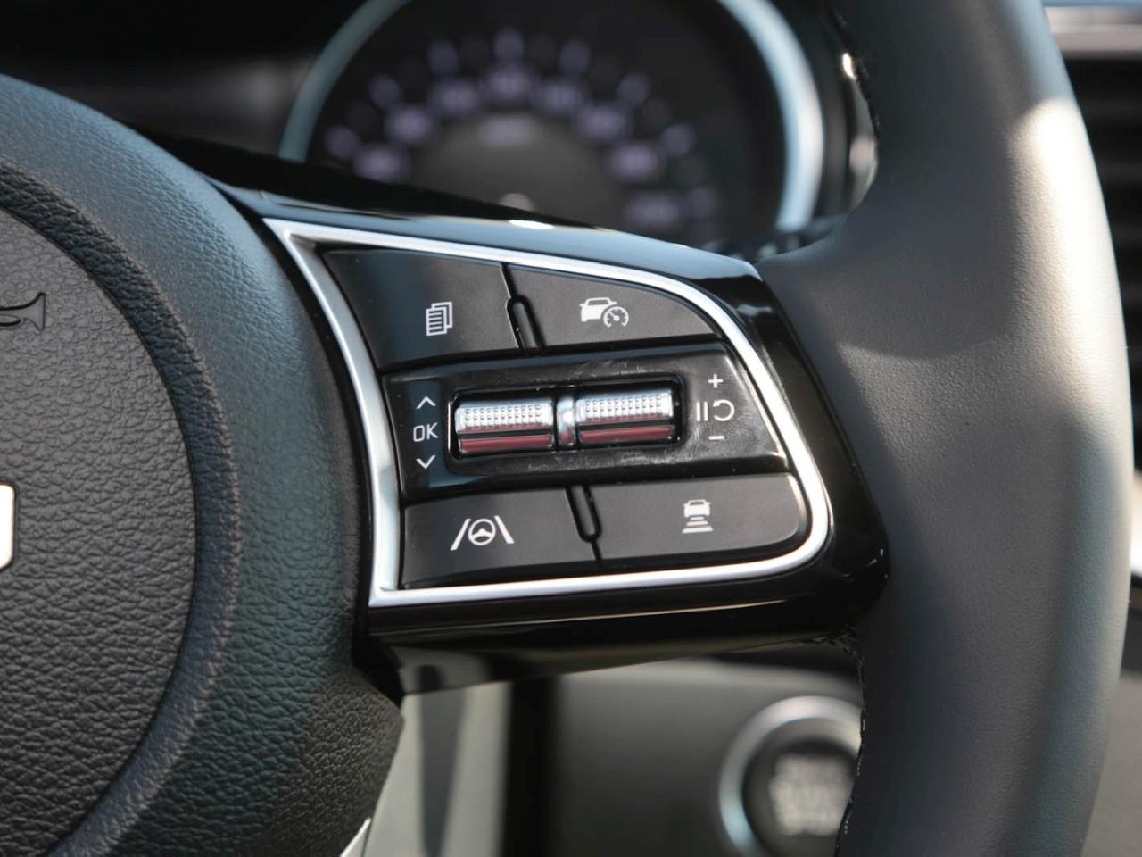 KIA Ceed 1.5T DCT Ultimate Edition Navi Kamera ACC