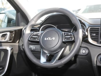 KIA Ceed 1.5T DCT Ultimate Edition Navi Kamera ACC