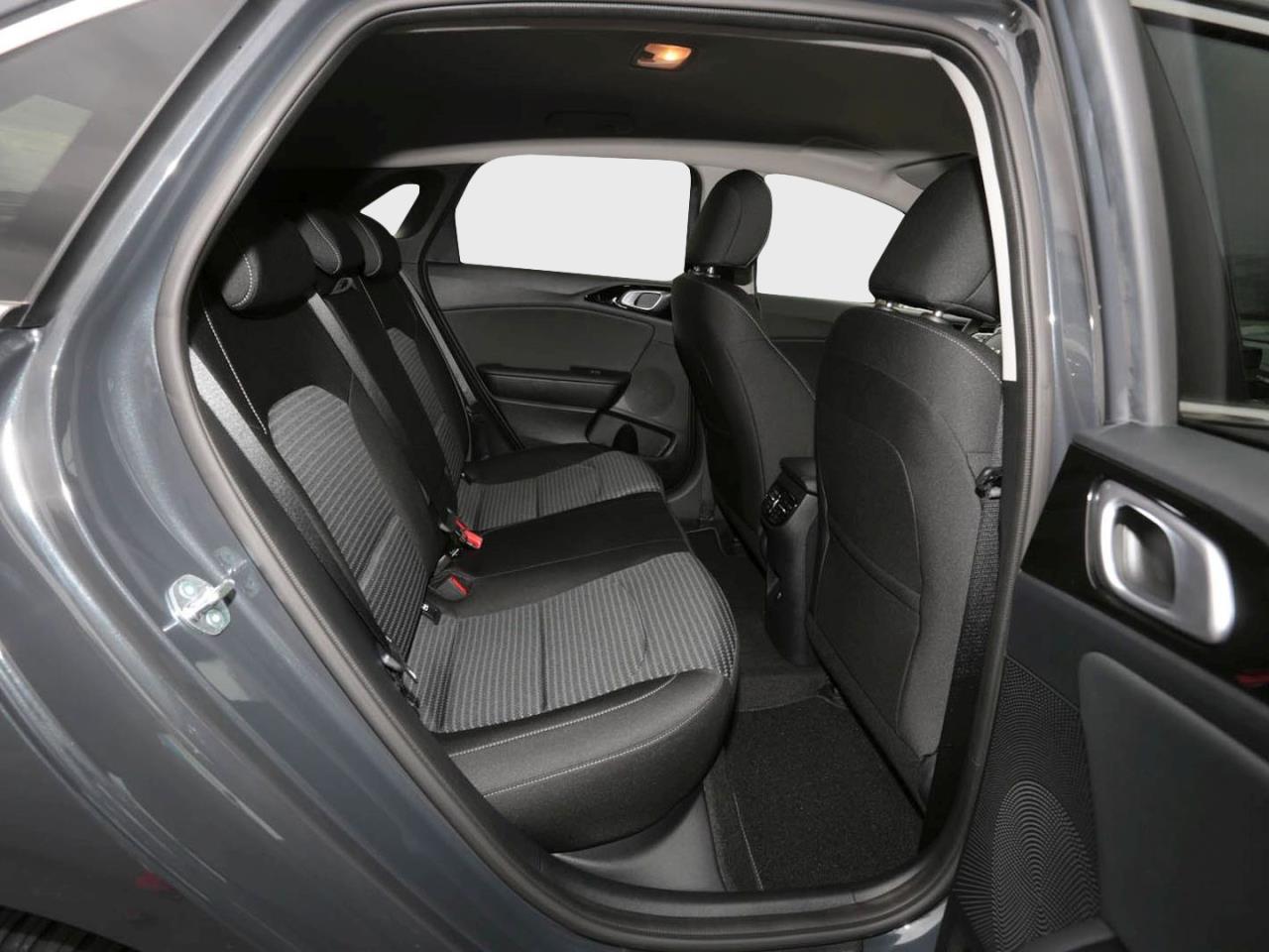 KIA Ceed 1.5T DCT Ultimate Edition Navi Kamera ACC