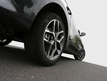 KIA Ceed 1.5T DCT Ultimate Edition Navi Kamera ACC