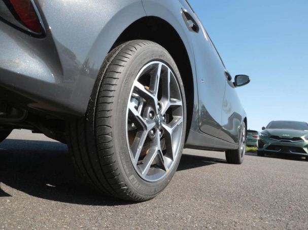 KIA Ceed 1.5T DCT Ultimate Edition Navi Kamera ACC KIA Ceed 1.5T DCT Ultimate Edition Navi Kamera ACC