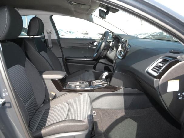 KIA Ceed 1.5T DCT Ultimate Edition Navi Kamera ACC KIA Ceed 1.5T DCT Ultimate Edition Navi Kamera ACC