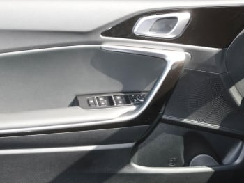 KIA Ceed 1.5T DCT Ultimate Edition Navi Kamera ACC