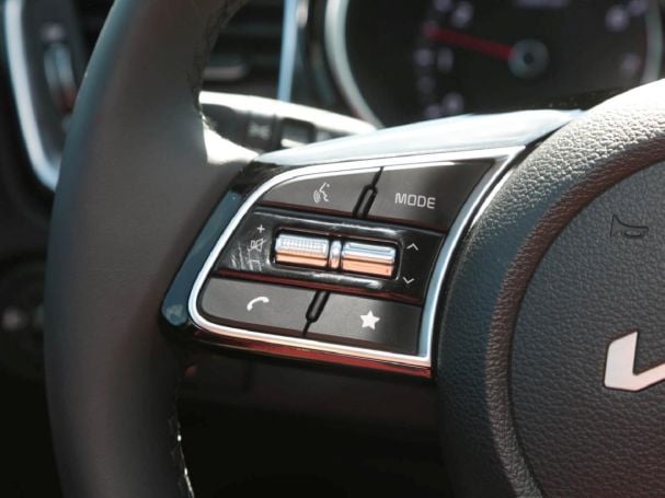 KIA Ceed 1.5T DCT Ultimate Edition Navi Kamera ACC KIA Ceed 1.5T DCT Ultimate Edition Navi Kamera ACC