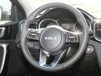 KIA Ceed 1.5T DCT Ultimate Edition Navi Kamera ACC