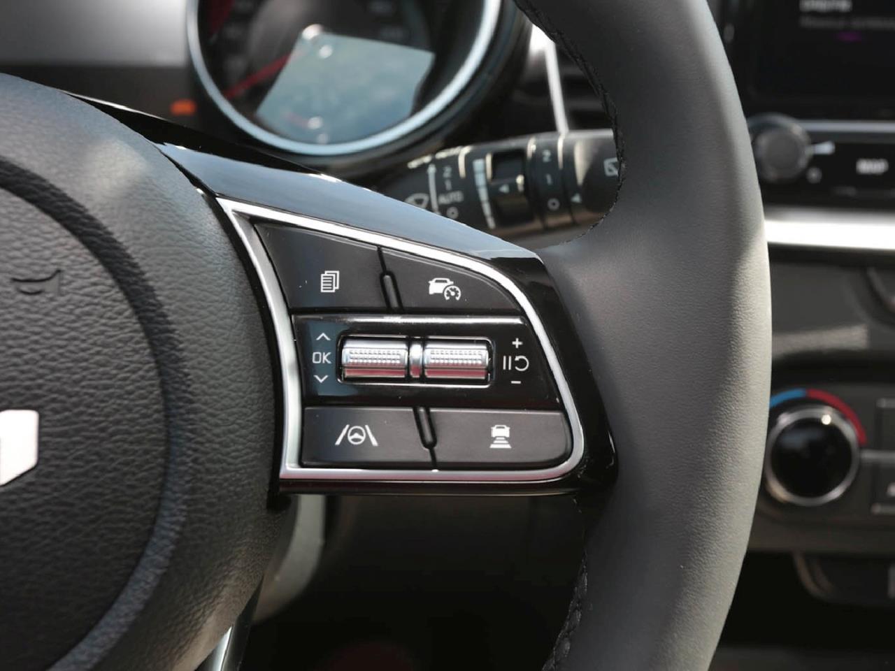 KIA Ceed 1.5T DCT Ultimate Edition Navi Kamera JBL