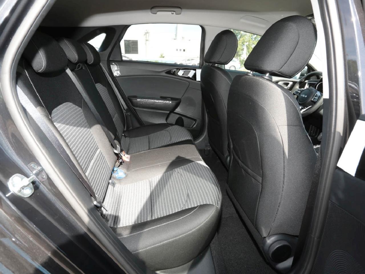 KIA Ceed 1.5T DCT Ultimate Edition Navi Kamera JBL