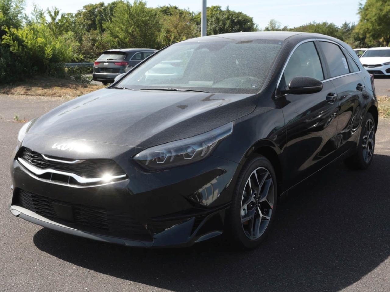 Kia Ceed Ceed 1.5T DCT Ultimate Edition Limousine Zilinaschwarz