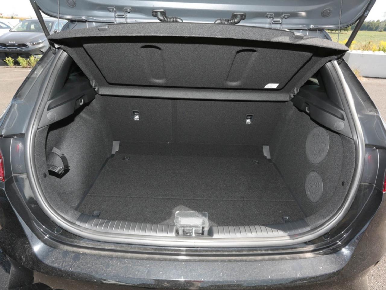 KIA Ceed 1.5T DCT Ultimate Edition Navi Kamera JBL