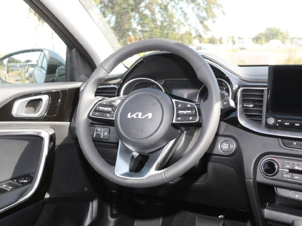 KIA Ceed 1.5T DCT Ultimate Edition Navi Kamera JBL KIA Ceed 1.5T DCT Ultimate Edition Navi Kamera JBL