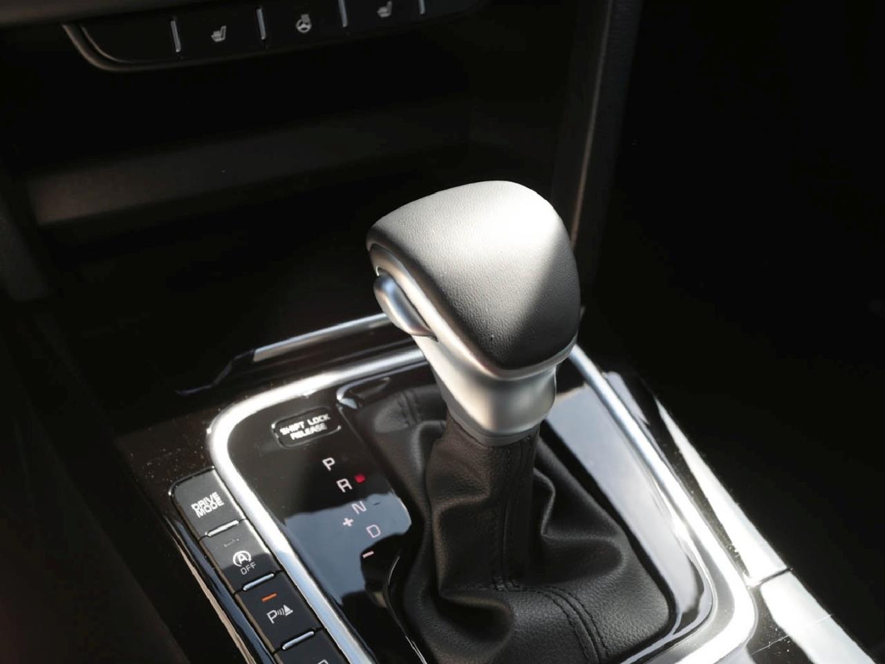 KIA Ceed 1.5T DCT Ultimate Edition Navi Kamera JBL