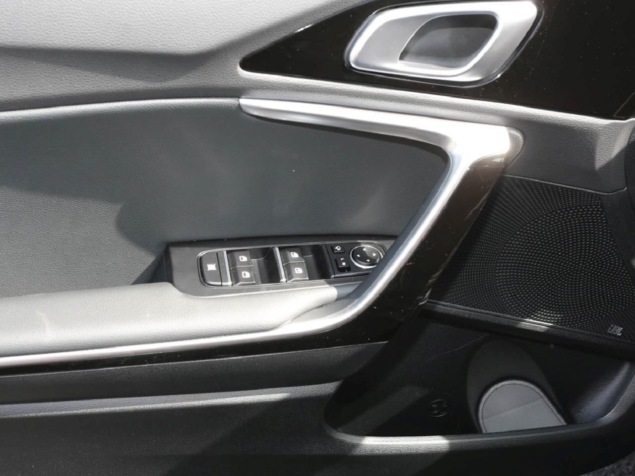 KIA Ceed 1.5T DCT Ultimate Edition Navi Kamera JBL