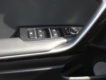 KIA Ceed 1.5T DCT Ultimate Edition Navi Kamera JBL