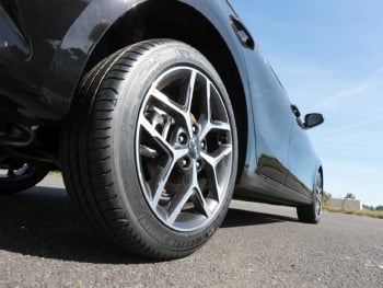 KIA Ceed 1.5T DCT Ultimate Edition Navi Kamera JBL