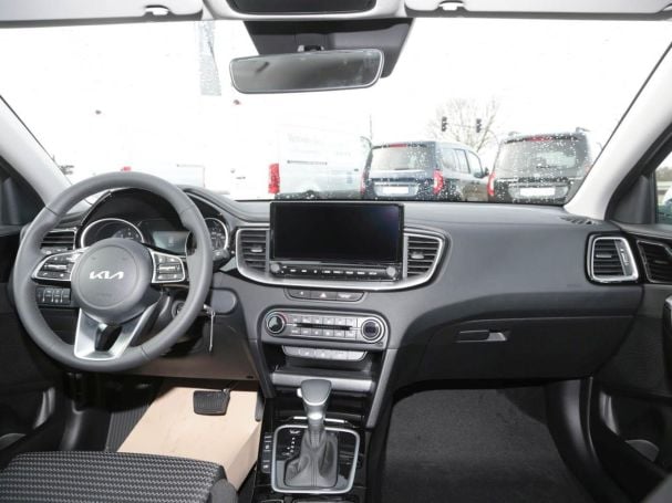KIA Ceed 1.5T DCT Vision Navi Komfort-plus-Paket ACC KIA Ceed 1.5T DCT Vision Navi Komfort-plus-Paket ACC