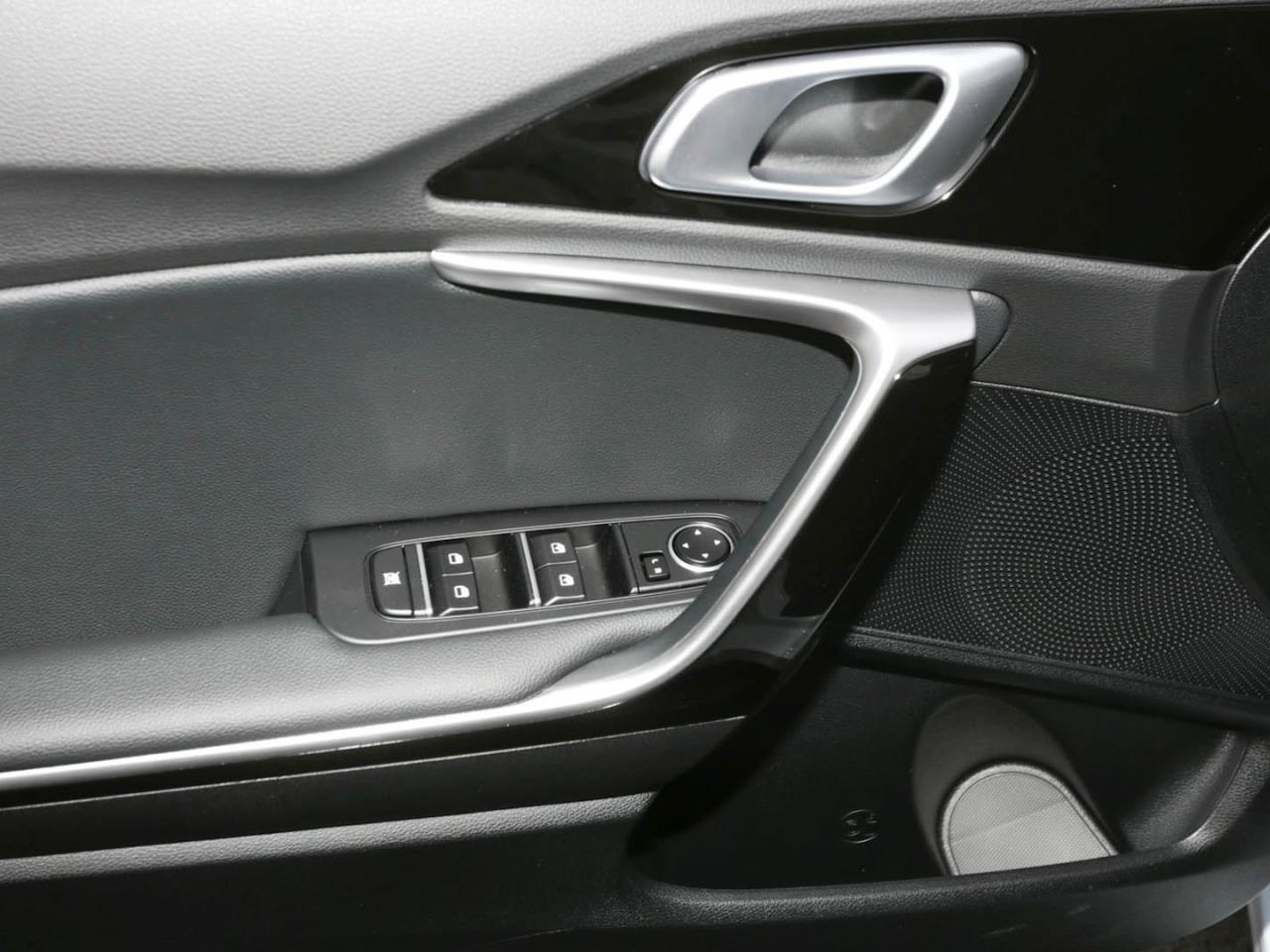 KIA Ceed 1.5T DCT Vision Navi Komfort-plus-Paket ACC