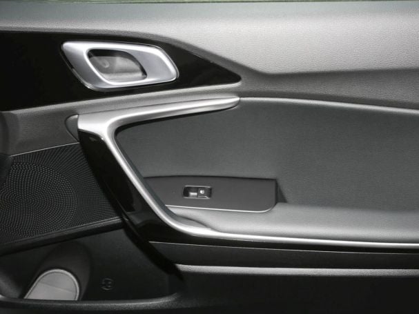 KIA Ceed 1.5T DCT Vision Navi Komfort-plus-Paket ACC