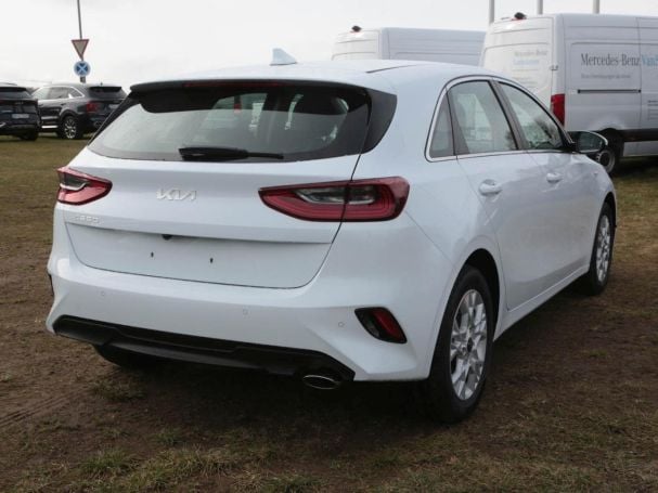 KIA Ceed 1.5T DCT Vision Navi Komfort-plus-Paket ACC KIA Ceed 1.5T DCT Vision Navi Komfort-plus-Paket ACC