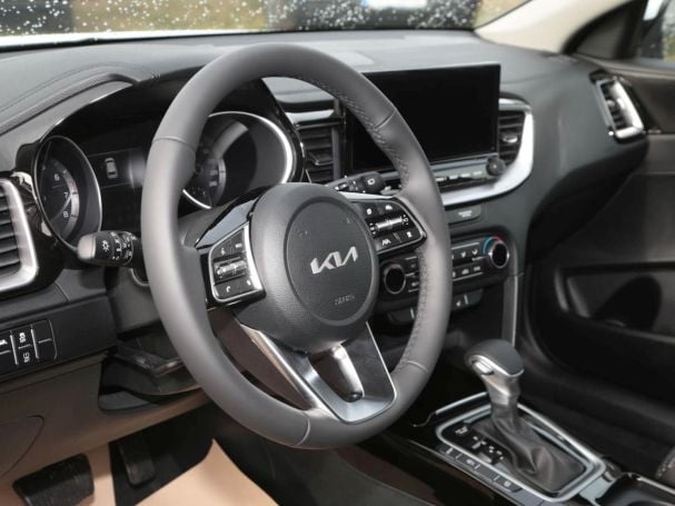 KIA Ceed 1.5T DCT Vision Navi Komfort-plus-Paket ACC KIA Ceed 1.5T DCT Vision Navi Komfort-plus-Paket ACC