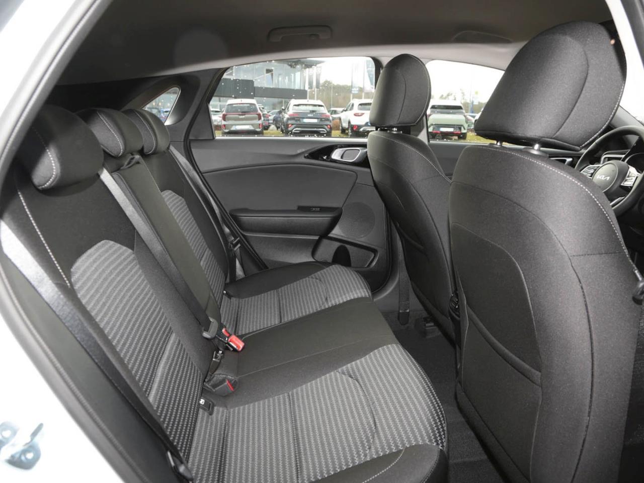 KIA Ceed 1.5T DCT Vision Navi Lenkradhzg SpurH ACC