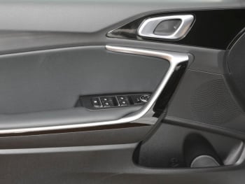 KIA Ceed 1.5T DCT Vision Navi Lenkradhzg SpurH ACC