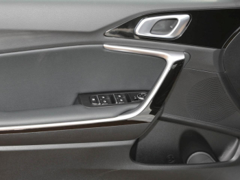 KIA Ceed 1.5T DCT Vision Navi Kamera ACC Lenkradhzg