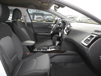 KIA Ceed 1.5T DCT Vision Navi Kamera ACC Lenkradhzg