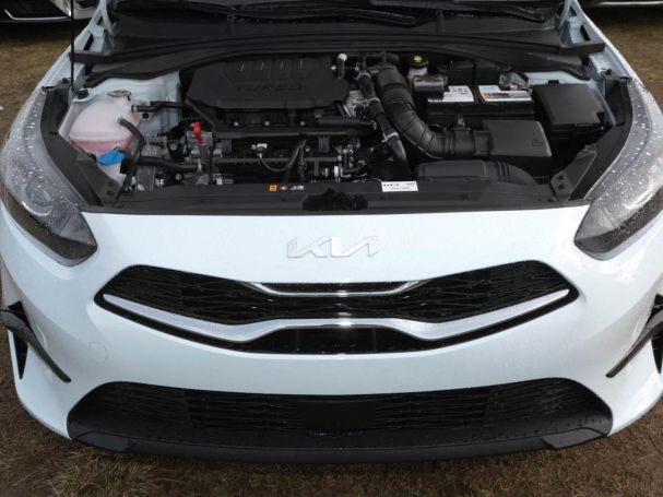 KIA Ceed 1.5T DCT Vision Navi Kamera ACC Lenkradhzg KIA Ceed 1.5T DCT Vision Navi Kamera ACC Lenkradhzg