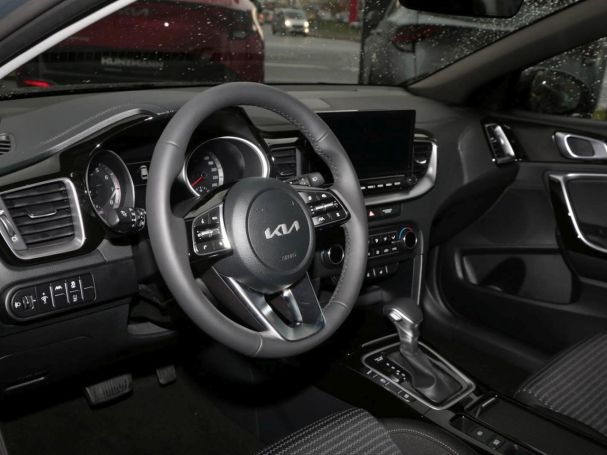 KIA Ceed 1.5T DCT Vision Navi Kamera ACC Lenkradhzg KIA Ceed 1.5T DCT Vision Navi Kamera ACC Lenkradhzg