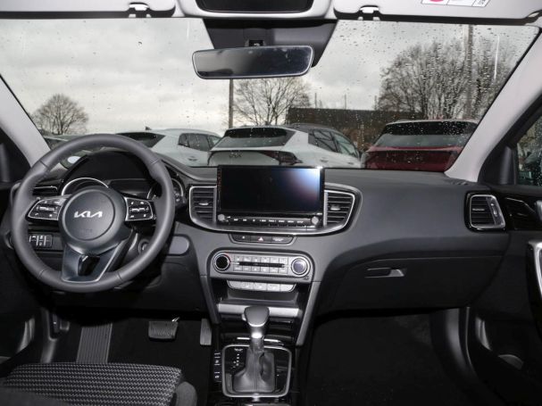 KIA Ceed 1.5T DCT Vision Navi Klima Kamera LED SHZ KIA Ceed 1.5T DCT Vision Navi Klima Kamera LED SHZ