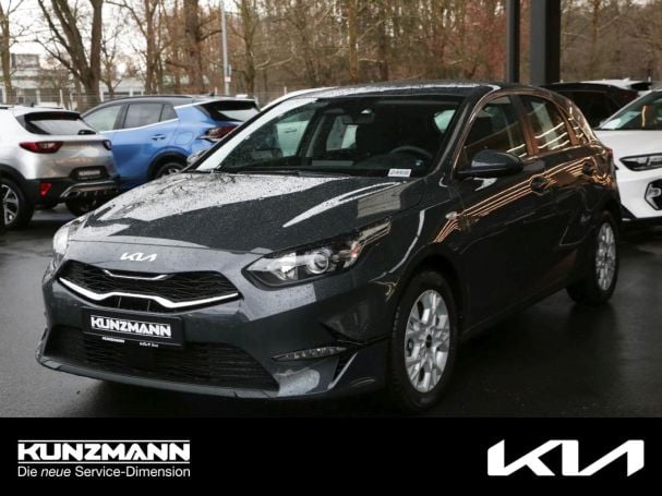 KIA Ceed 1.5T DCT Vision Navi Klima Kamera LED SHZ KIA Ceed 1.5T DCT Vision Navi Klima Kamera LED SHZ