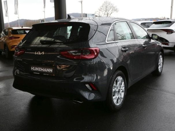 KIA Ceed 1.5T DCT Vision Navi Klima Kamera LED SHZ KIA Ceed 1.5T DCT Vision Navi Klima Kamera LED SHZ