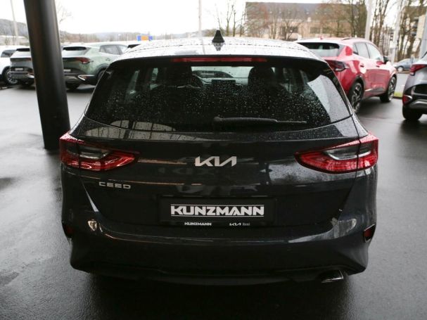 KIA Ceed 1.5T DCT Vision Navi Klima Kamera LED SHZ KIA Ceed 1.5T DCT Vision Navi Klima Kamera LED SHZ