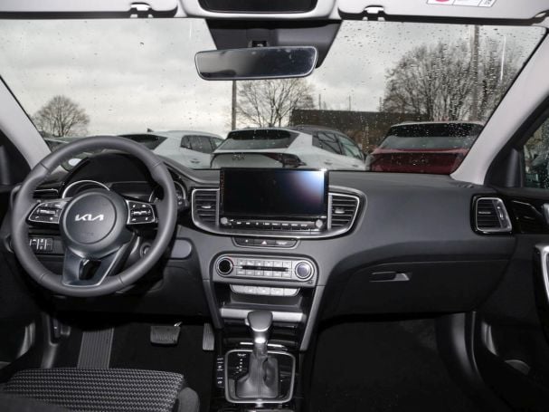 KIA Ceed 1.5T DCT Vision Navi Kamera Komfort-Paket KIA Ceed 1.5T DCT Vision Navi Kamera Komfort-Paket