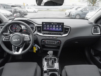 KIA Ceed 1.5T DCT Vision Navi Kamera ACC Lenkradhzg