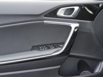 KIA Ceed 1.5T DCT Vision Navi Kamera ACC Lenkradhzg