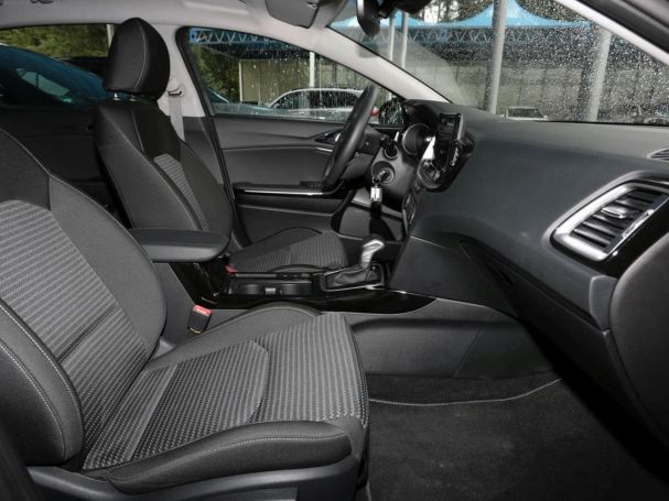 KIA Ceed 1.5T DCT Vision Navi Kamera Lenkradhzg ACC KIA Ceed 1.5T DCT Vision Navi Kamera Lenkradhzg ACC