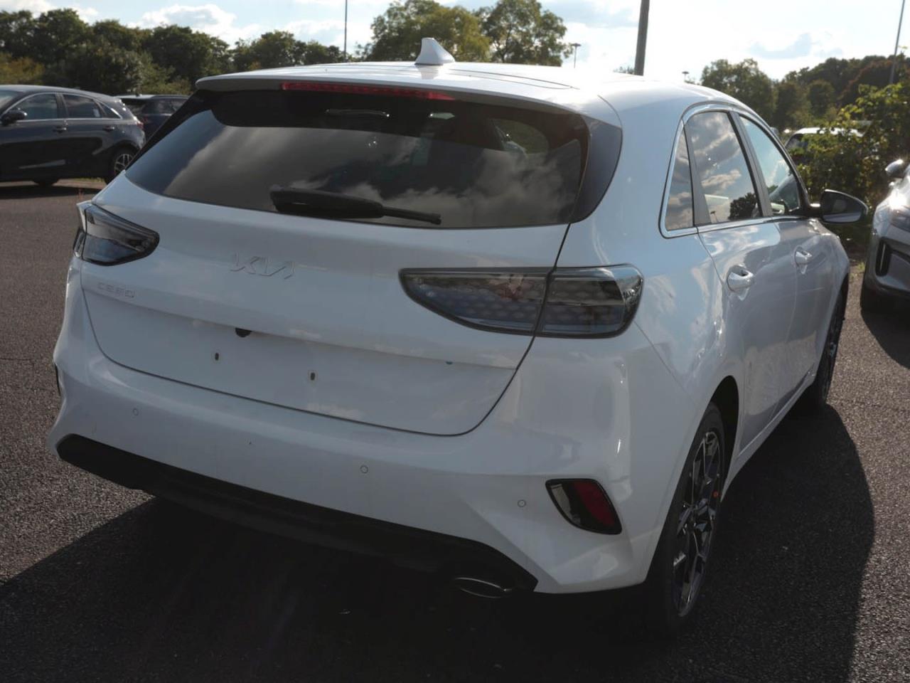 KIA Ceed 1.5T Nightline Navi Rückfahrkamera Privacy